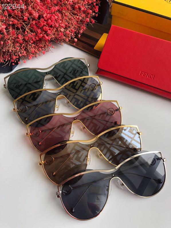 FENDI芬迪 帶鏈 FEND MODEL FF0401 女款太陽鏡  lly1295